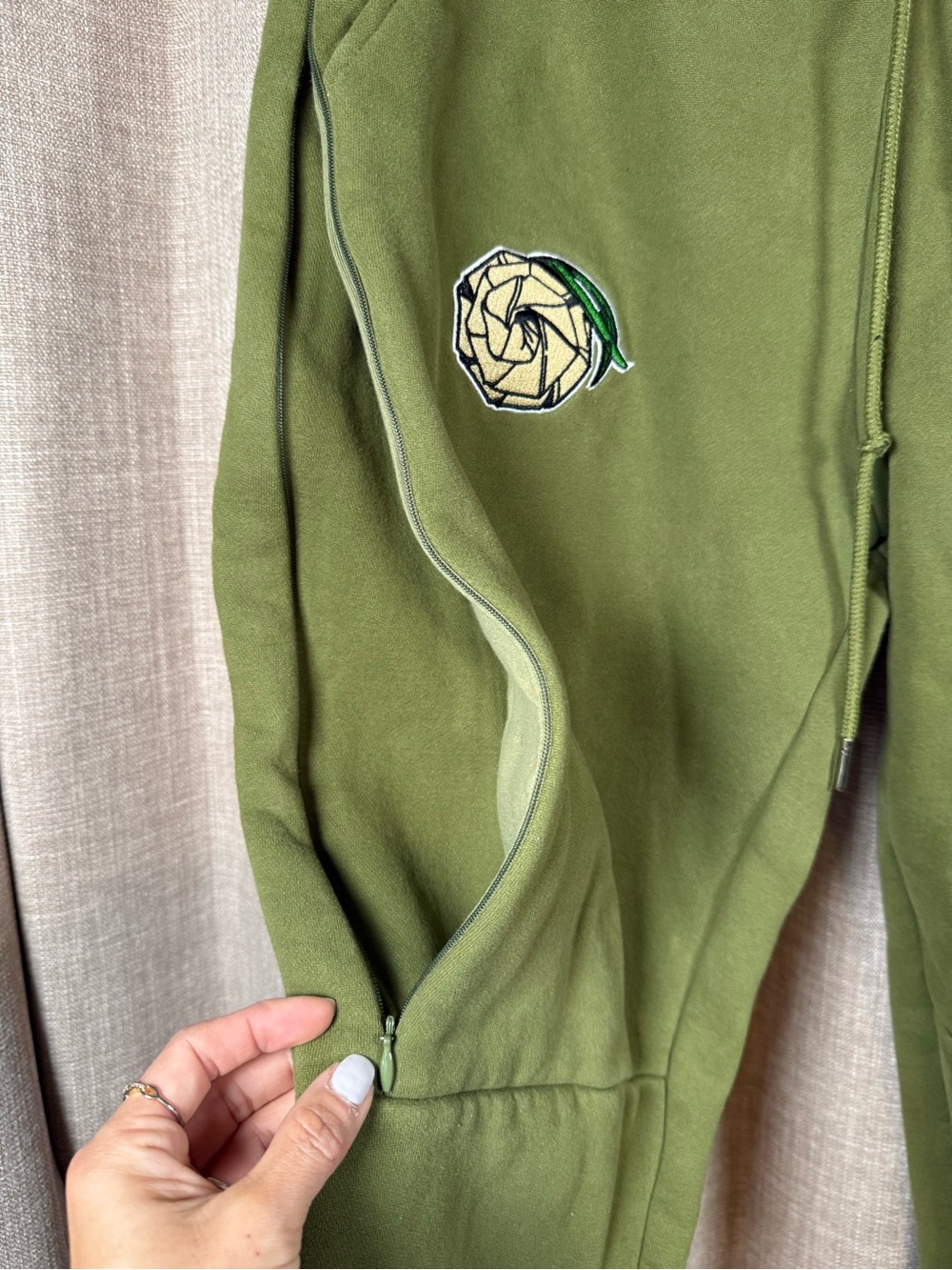 SweetGrass Clothing Olive Palmetto Rose Fleece Joggers XL - Picture 6 of 16